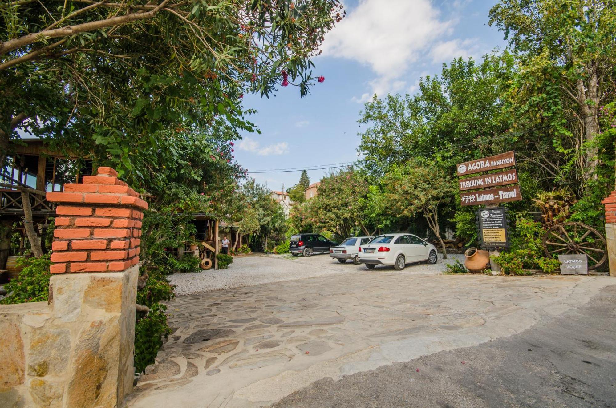 Agora Pansiyon Kapikiri Bagian luar foto
